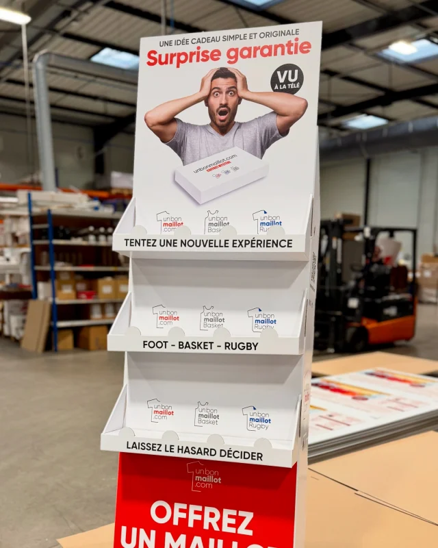 En direct de notre atelier PLV, conception et impression de DISPLAY porte box en carton ♻️ pour une centaine de points de vente. 

A partir de 1 ex et jusqu’à + de 1000 ex en série.

Vos dispositifs complets de PLV instore et vos demandes sur :
👉 www.dsimpression.fr 
et sur 👉 www.impression.cool

#trademarketing #plv #impression #activation #strasbourg #frenchfab #dsimpression #vente #ilv